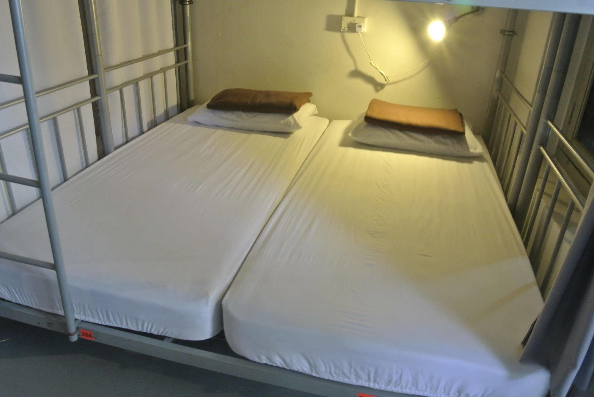 Royal Hostel Singapour Extérieur photo